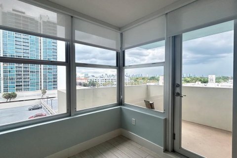Condo in Miami Beach, Florida, 1 bedroom № 2264845 - photo 17