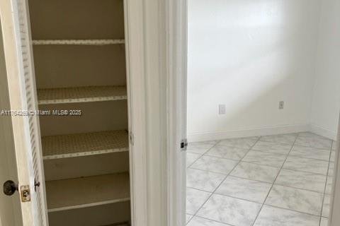 Condo in Sunrise, Florida, 2 bedrooms  № 1863029 - photo 9