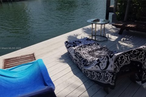 Propiedad comercial en venta en Miami Beach, Florida, 498.51 m2 № 2054680 - foto 11