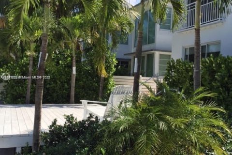 Propiedad comercial en venta en Miami Beach, Florida, 498.51 m2 № 2054680 - foto 5