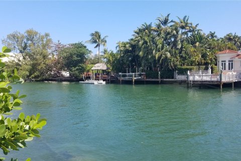 Propiedad comercial en venta en Miami Beach, Florida, 498.51 m2 № 2054680 - foto 13