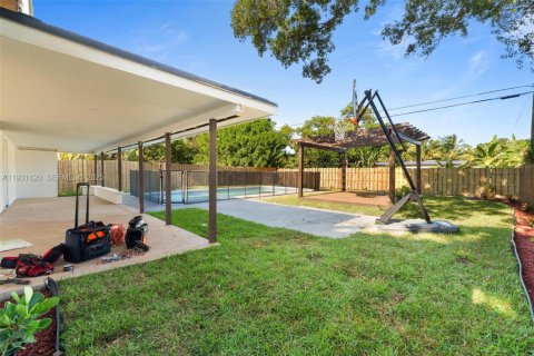 House in Fort Lauderdale, Florida 3 bedrooms, 144.74 sq.m. № 2034802 - photo 8