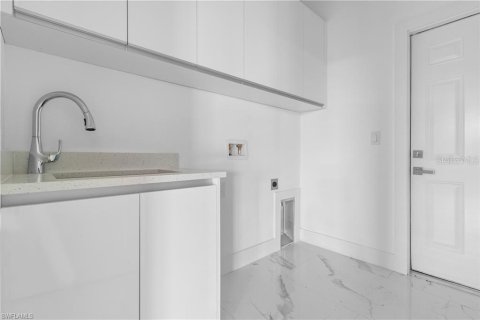 Купить виллу или дом в Кейп-Корал, Флорида 5 комнат, 175.31м2, № 2234996 - фото 17