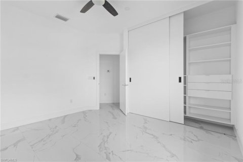 Купить виллу или дом в Кейп-Корал, Флорида 5 комнат, 175.31м2, № 2234996 - фото 19