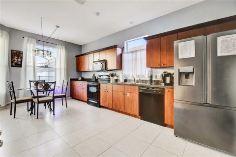 Casa en venta en Kissimmee, Florida, 4 dormitorios, 167.97 m2 № 2354733 - foto 7