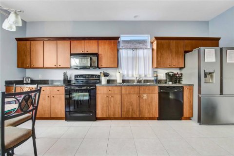 Casa en venta en Kissimmee, Florida, 4 dormitorios, 167.97 m2 № 2354733 - foto 8