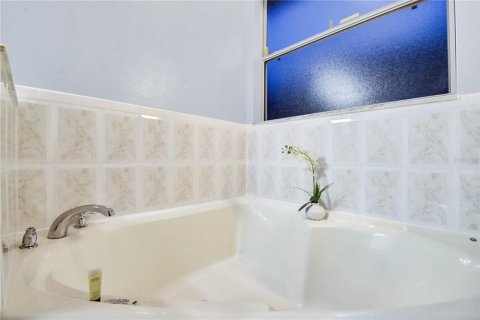 Casa en venta en Kissimmee, Florida, 4 dormitorios, 167.97 m2 № 2354733 - foto 15