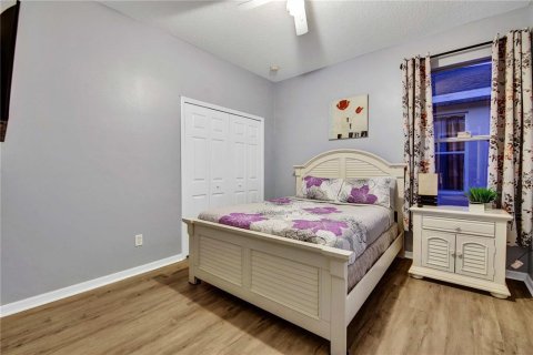 Casa en venta en Kissimmee, Florida, 4 dormitorios, 167.97 m2 № 2354733 - foto 16