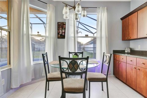 Casa en venta en Kissimmee, Florida, 4 dormitorios, 167.97 m2 № 2354733 - foto 10