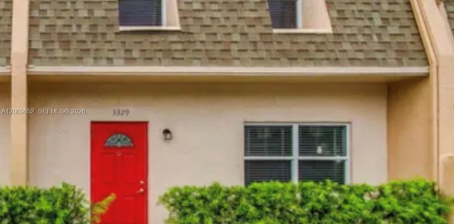 Condo à Pompano Beach, Floride, 4 chambres  № 2089861