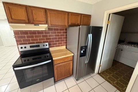 Casa en venta en Frostproof, Florida, 2 dormitorios, 100.8 m2 № 2123195 - foto 9