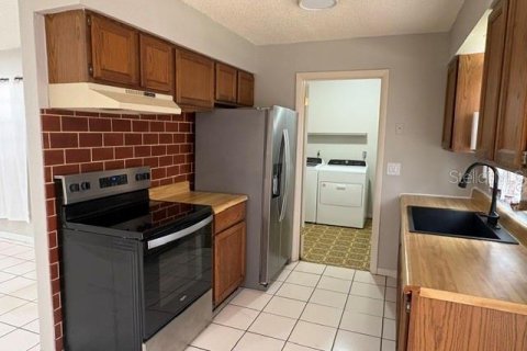 Casa en venta en Frostproof, Florida, 2 dormitorios, 100.8 m2 № 2123195 - foto 8
