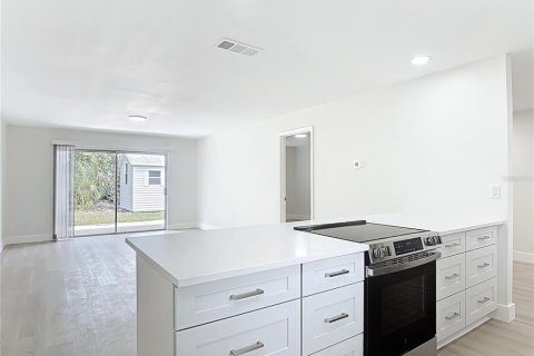 Villa ou maison à vendre à Port Orange, Floride: 3 chambres, 153.57 m2 № 1917635 - photo 4