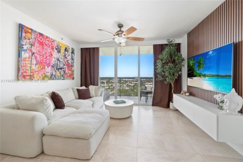 Condo in Fort Lauderdale, Florida, 2 bedrooms  № 2004262
