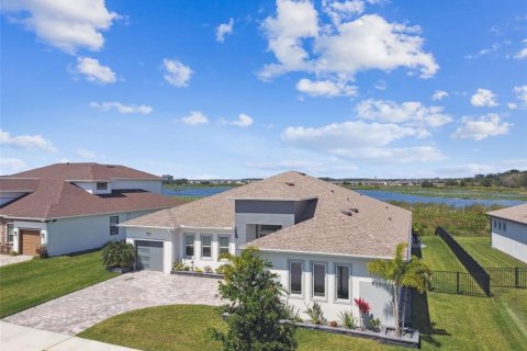 House in Wesley Chapel, Florida 4 bedrooms, 325.16 sq.m. № 1786109 - photo 5