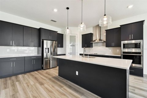 House in Wesley Chapel, Florida 4 bedrooms, 325.16 sq.m. № 1786109 - photo 19