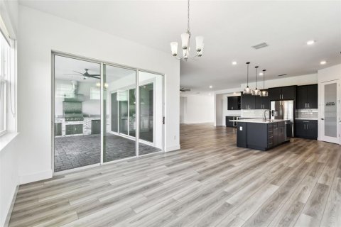 House in Wesley Chapel, Florida 4 bedrooms, 325.16 sq.m. № 1786109 - photo 13
