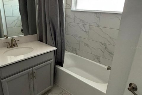 Adosado en alquiler en Kissimmee, Florida, 4 dormitorios, 177.81 m2 № 1911567 - foto 10