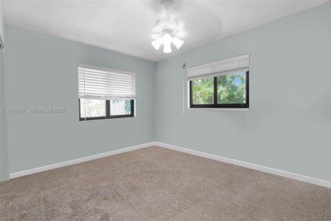 House in Tavernier, Florida 2 bedrooms, 83.61 sq.m. № 2073078 - photo 15