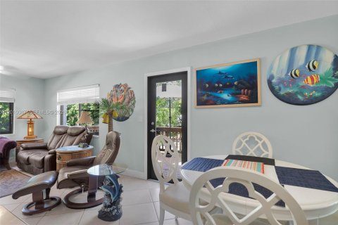 House in Tavernier, Florida 2 bedrooms, 83.61 sq.m. № 2073078 - photo 2