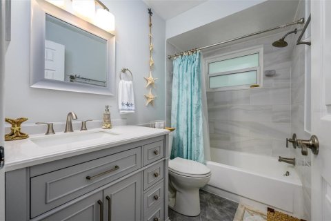 Villa ou maison à vendre à Palm Harbor, Floride: 2 chambres, 112.5 m2 № 2098029 - photo 15