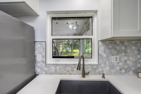 Villa ou maison à vendre à Palm Harbor, Floride: 2 chambres, 112.5 m2 № 2098029 - photo 10