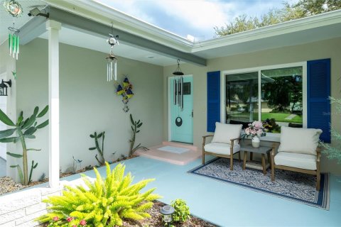 Villa ou maison à vendre à Palm Harbor, Floride: 2 chambres, 112.5 m2 № 2098029 - photo 3