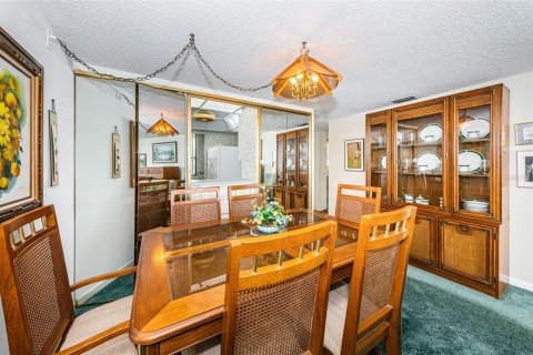 Condo in Dunedin, Florida, 2 bedrooms  № 1324425 - photo 7