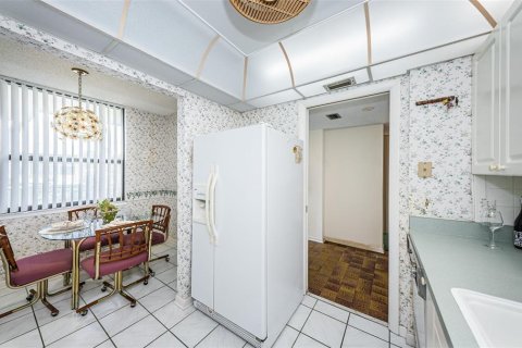 Condo in Dunedin, Florida, 2 bedrooms  № 1324425 - photo 19
