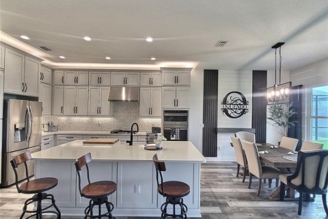Casa en venta en Wesley Chapel, Florida, 5 dormitorios, 271.37 m2 № 1918290 - foto 5