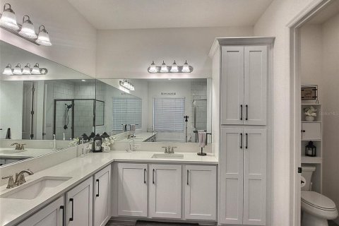 Casa en venta en Wesley Chapel, Florida, 5 dormitorios, 271.37 m2 № 1918290 - foto 15