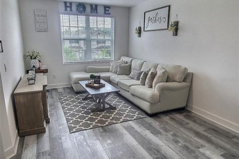 Casa en venta en Wesley Chapel, Florida, 5 dormitorios, 271.37 m2 № 1918290 - foto 29