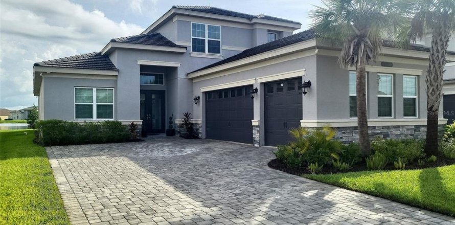 Casa en Wesley Chapel, Florida 5 dormitorios, 271.37 m2 № 1918290