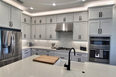 Casa en venta en Wesley Chapel, Florida, 5 dormitorios, 271.37 m2 № 1918290 - foto 6
