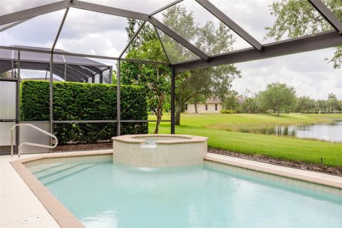 House in Punta Gorda, Florida 4 bedrooms, 240.62 sq.m. № 2230676 - photo 24