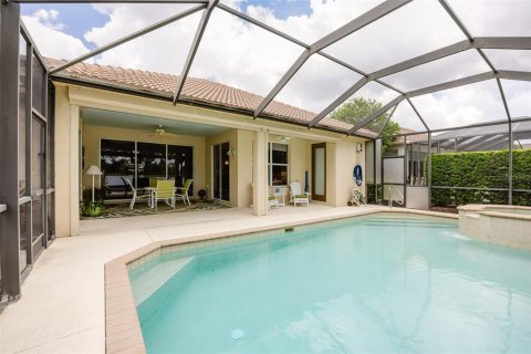 House in Punta Gorda, Florida 4 bedrooms, 240.62 sq.m. № 2230676 - photo 22