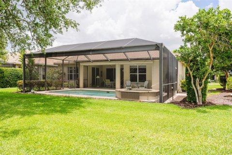 House in Punta Gorda, Florida 4 bedrooms, 240.62 sq.m. № 2230676 - photo 5