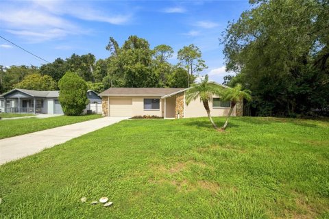Villa ou maison à New Port Richey, Floride 2 chambres, 121.05 m2 № 2349772