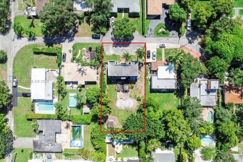 Земельный участок в Бискейн-Парк, Флорида № 2031845