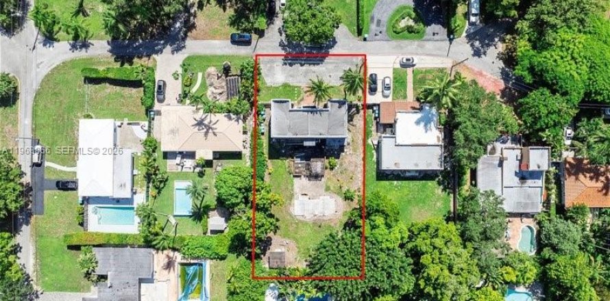 Terrain à Biscayne Park, Floride № 2031845