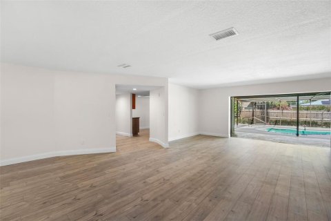 Villa ou maison à vendre à Clearwater, Floride: 3 chambres, 231.42 m2 № 2391222 - photo 10
