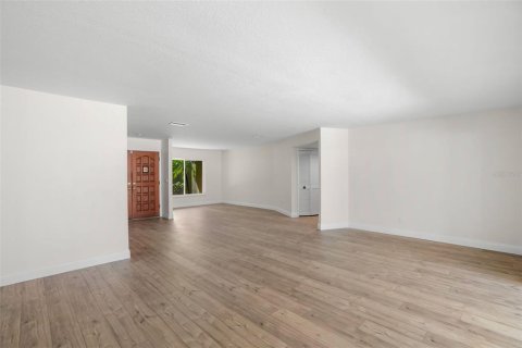 Villa ou maison à vendre à Clearwater, Floride: 3 chambres, 231.42 m2 № 2391222 - photo 12
