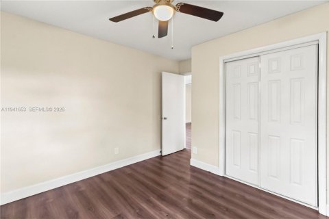 Villa ou maison à louer à Pompano Beach, Floride: 2 chambres, 145.86 m2 № 1998787 - photo 15