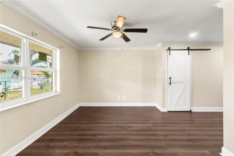 Villa ou maison à louer à Pompano Beach, Floride: 2 chambres, 145.86 m2 № 1998787 - photo 10