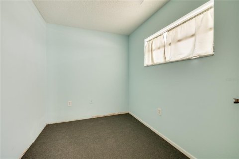 Propiedad comercial en venta en New Port Richey, Florida, 241.55 m2 № 1785935 - foto 19