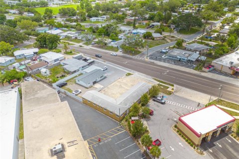 Propiedad comercial en venta en New Port Richey, Florida, 241.55 m2 № 1785935 - foto 22