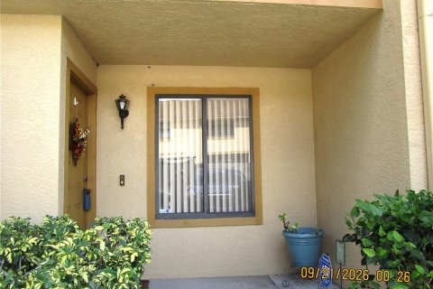 Townhouse in Brandon, Florida 2 bedrooms, 108.51 sq.m. № 2378367
