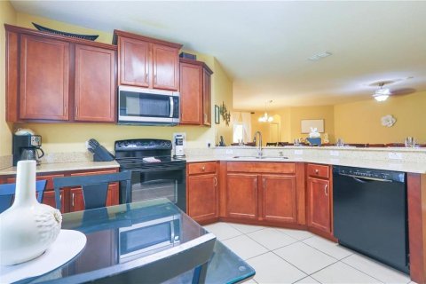 Villa ou maison à louer à Kissimmee, Floride: 5 chambres, 191.29 m2 № 2167842 - photo 5