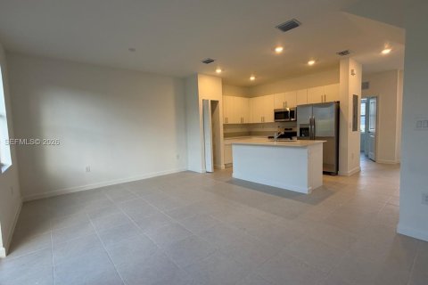 Touwnhouse à louer à Florida City, Floride: 3 chambres, 134.34 m2 № 2059525 - photo 11