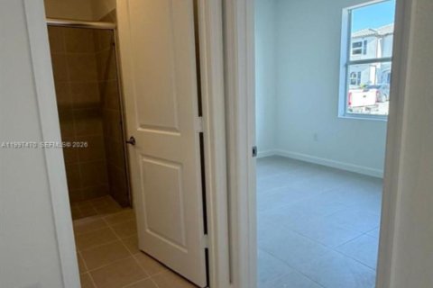 Touwnhouse à louer à Florida City, Floride: 3 chambres, 134.34 m2 № 2059525 - photo 15